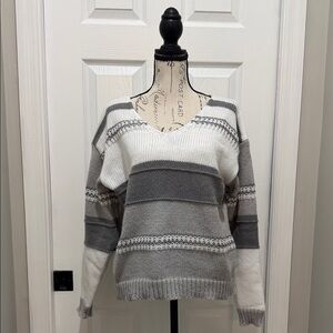 SHEIN Gray and White V-Neck Sweater